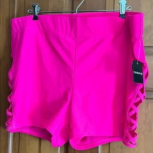NWT Torrid Women's Hot Pink Active swim short Size 3XL Highrise strappy 3.5 inch
